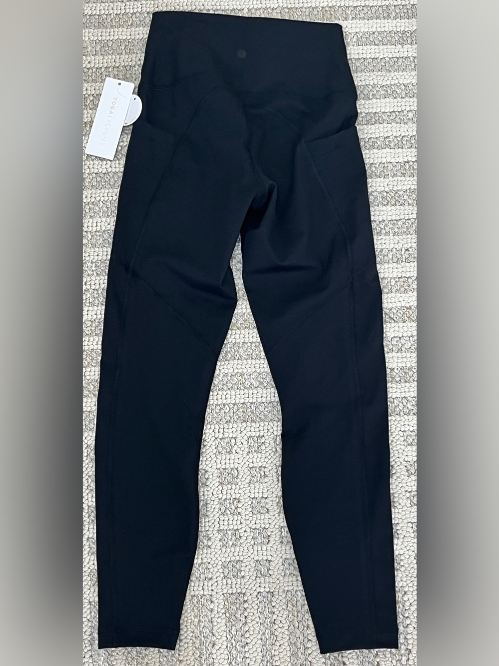 🆕Yogalicious Black Leggings size small